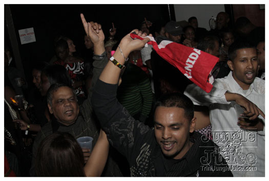 fire_flies_ibiza_apr9-029