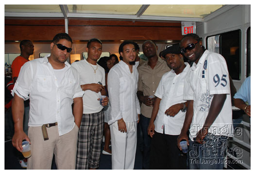 flaunt_boatride_july27-042