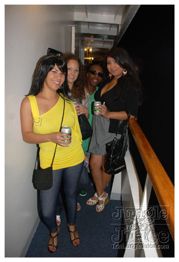 flaunt_boatride_july27-065