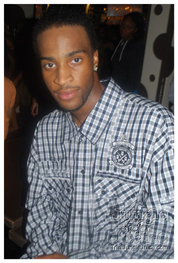 02_socacize_flaunt_may15-003