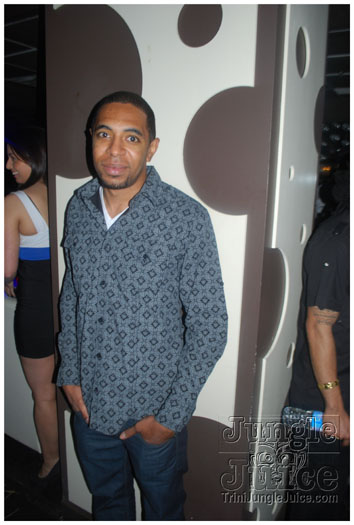 02_socacize_flaunt_may15-012