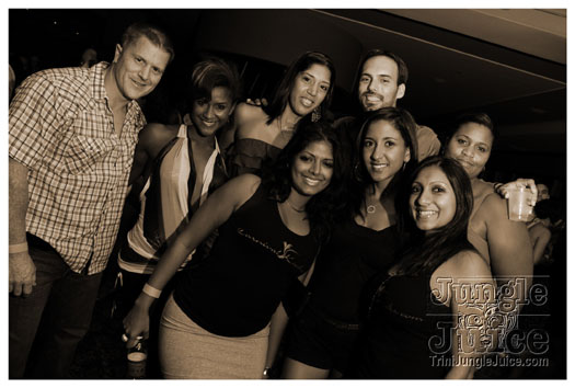 friends_miami_carnival_2010-005