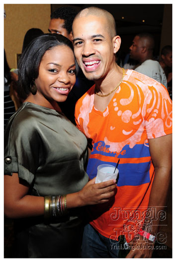 friends_miami_carnival_2010-010