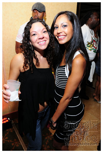 friends_miami_carnival_2010-027