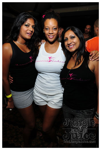 friends_miami_carnival_2010-030