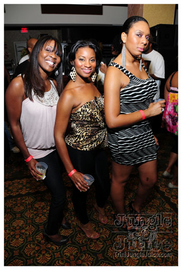 friends_miami_carnival_2010-031