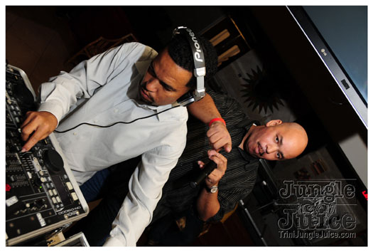 friends_miami_carnival_2010-033