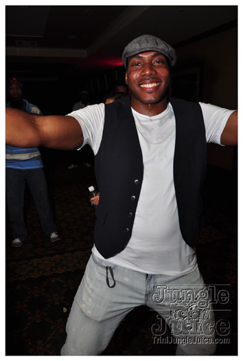 friends_miami_carnival_2010-073