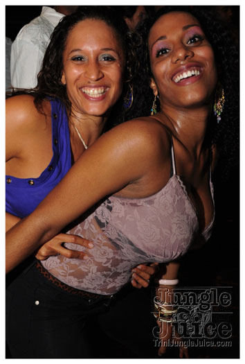 friends_miami_carnival_2010-077