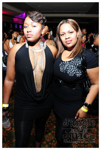 friends_miami_carnival_2010-082