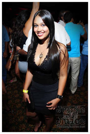 friends_miami_carnival_2010-096