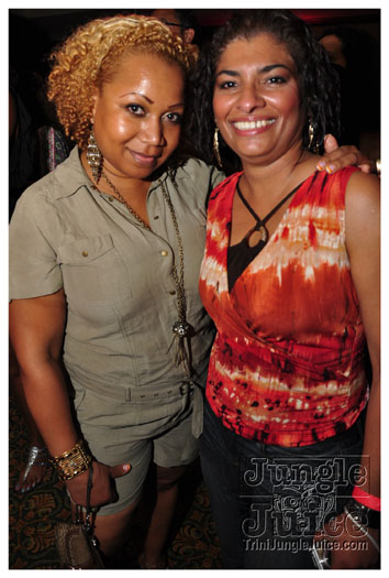 friends_miami_carnival_2010-116