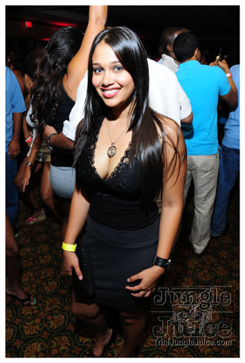 friends_miami_carnival_2010-124