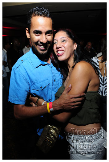 friends_miami_carnival_2010-125