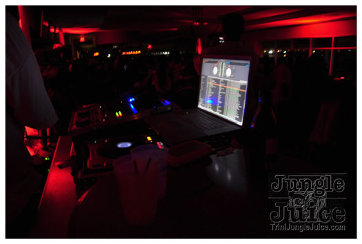 friends_miami_carnival_2010-150