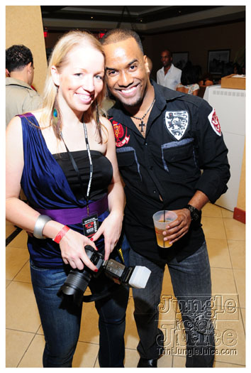 friends_miami_carnival_2010-159