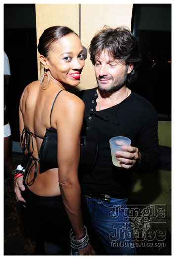 friends_miami_carnival_2010-186