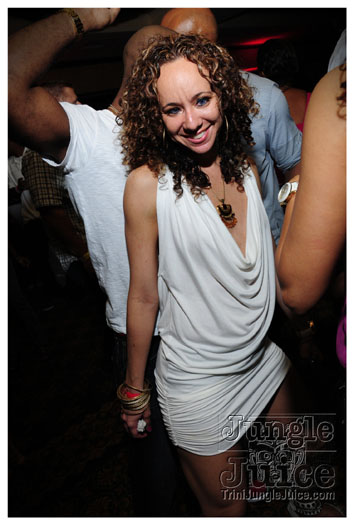 friends_miami_carnival_2010-205