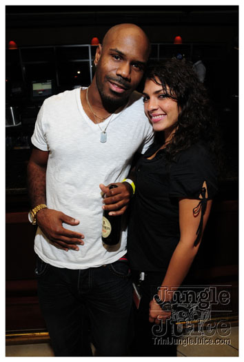 friends_miami_carnival_2010-209