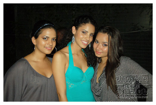 funky_monkey_dec17-002