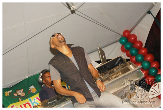 funky_monkey_dec17-103