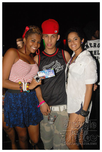 funky_monkey_dec17-120