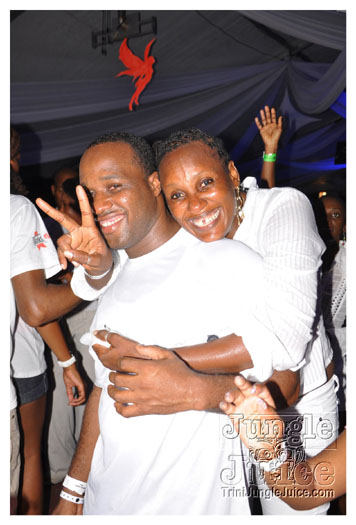 glow_barbados_jul29_2010-034