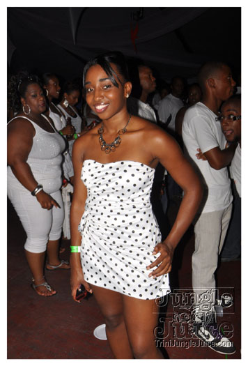 glow_barbados_jul29_2010-041