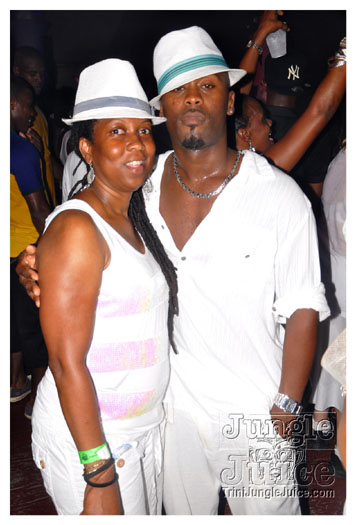 glow_barbados_jul29_2010-079