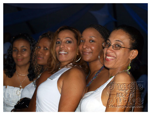 glow_barbados_jul29_2010-082