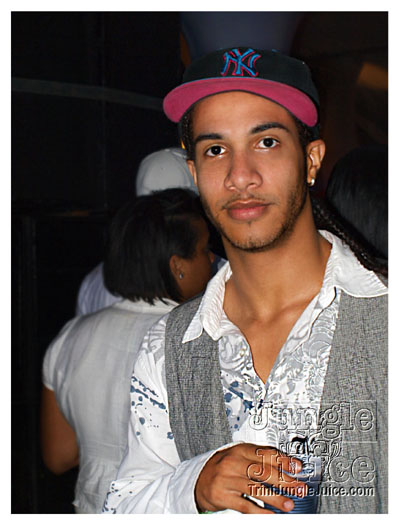 glow_barbados_jul29_2010-091