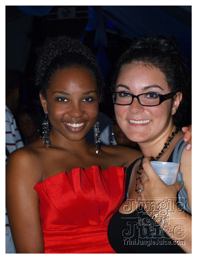 glow_barbados_jul29_2010-092