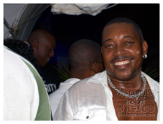 glow_barbados_jul29_2010-102