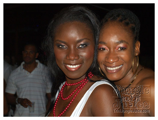 glow_barbados_jul29_2010-105