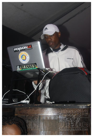 glow_barbados_jul29_2010-122