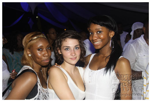 glow_barbados_jul29_2010-126