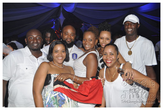 glow_barbados_jul29_2010-131