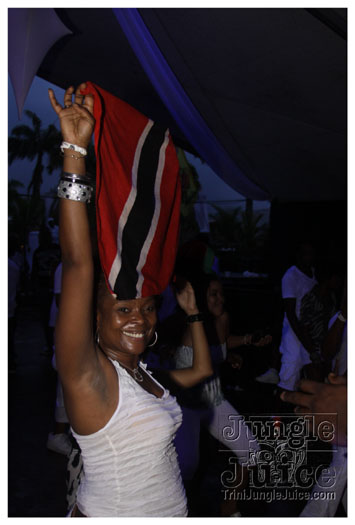 glow_barbados_jul29_2010-140