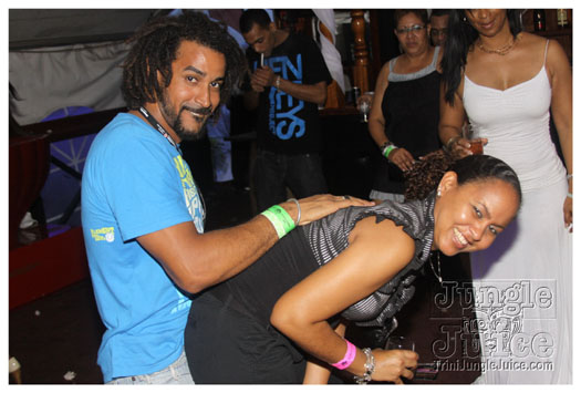 glow_barbados_jul29_2010-145