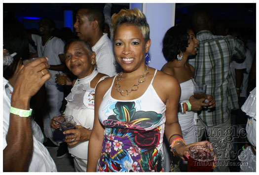 glow_we_palancing_may28-027