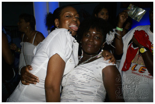 glow_we_palancing_may28-040