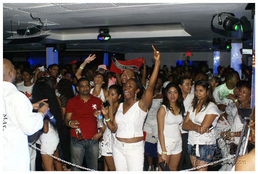 glow_we_palancing_may28-044