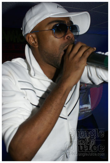 glow_we_palancing_may28-056