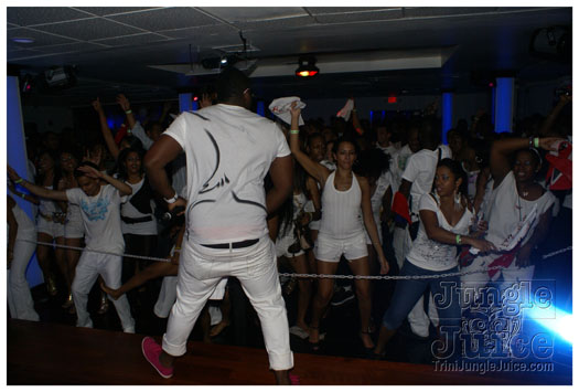 glow_we_palancing_may28-059