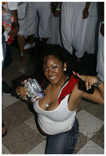 glow_we_palancing_may28-065