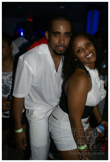 glow_we_palancing_may28-066