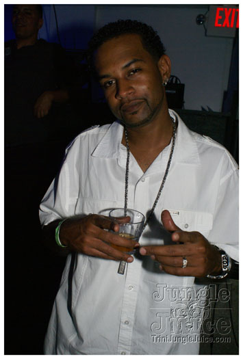 glow_we_palancing_may28-067