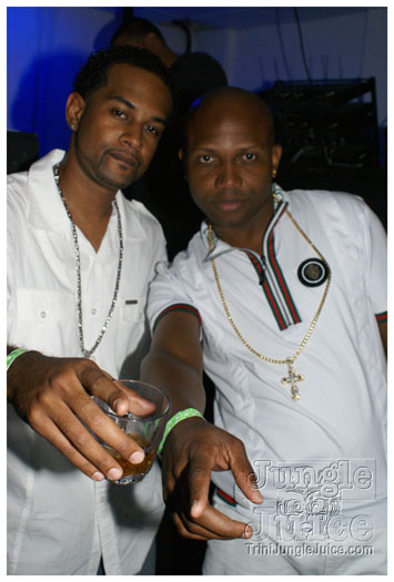 glow_we_palancing_may28-068