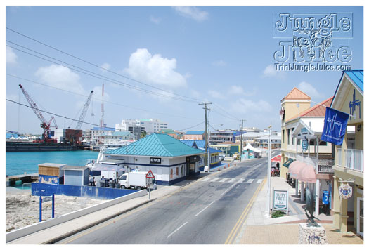 02_lunch_at_guy_harvey-012