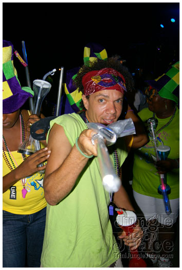 grenada_mon_night_mas_aug9-011